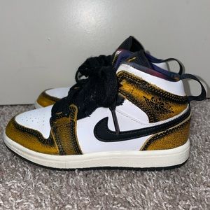 JORDAN 1 MID SE PS-KID 12.5 C